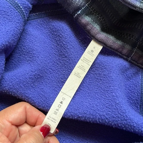 Lululemon Scooba Hoodie Baja Pattern - Picture 4 of 5